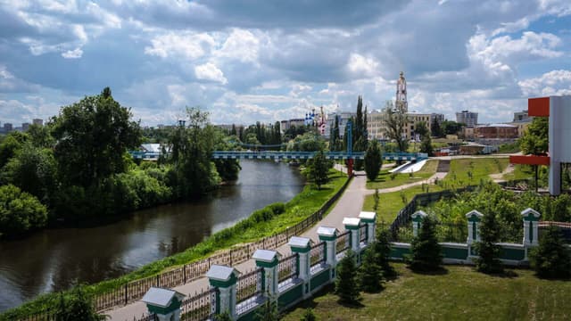 Набережная реки Цна